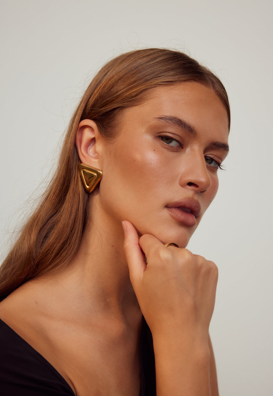 Louvre Earrings | Gold