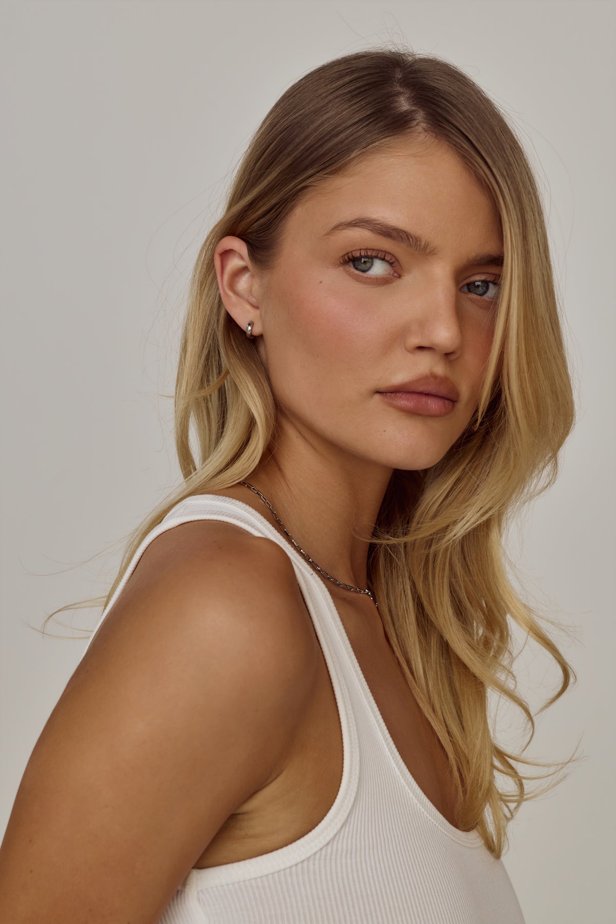 Bianca Huggie Earrings | Silver